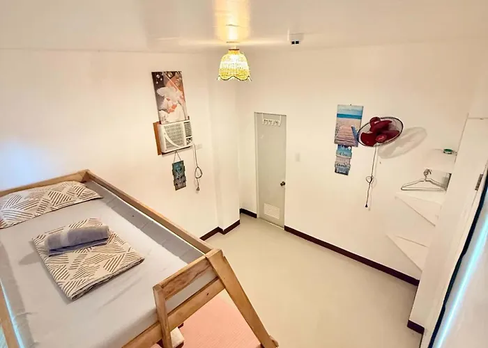 호스텔 Marz 몰볼